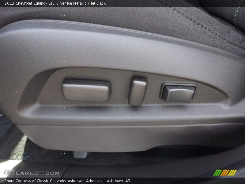 Silver Ice Metallic / Jet Black 2013 Chevrolet Equinox LT