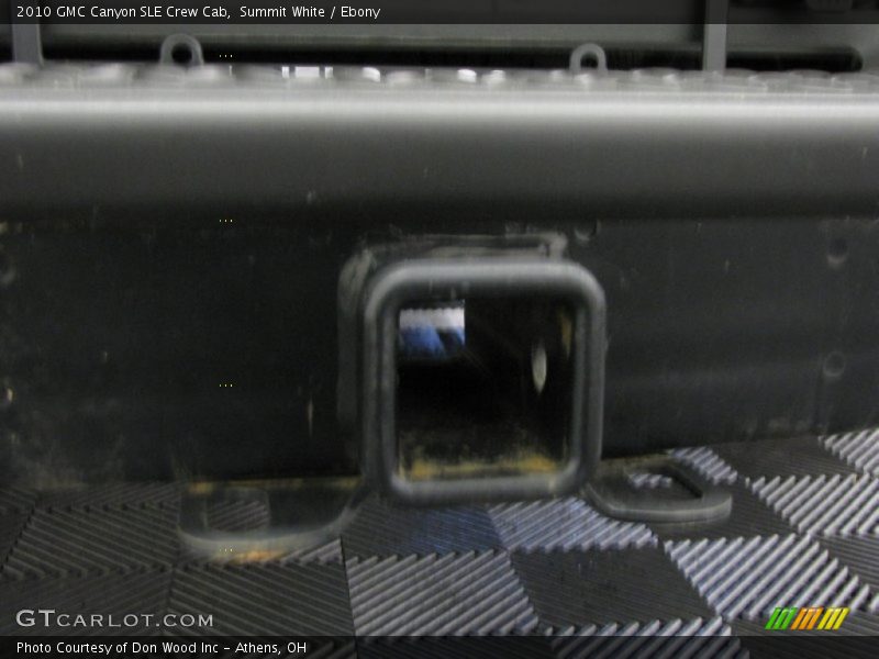 Summit White / Ebony 2010 GMC Canyon SLE Crew Cab