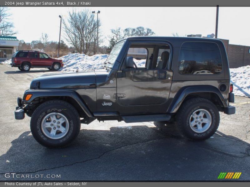 Black / Khaki 2004 Jeep Wrangler Sahara 4x4
