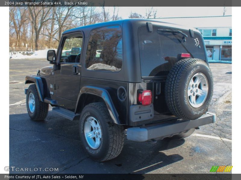 Black / Khaki 2004 Jeep Wrangler Sahara 4x4