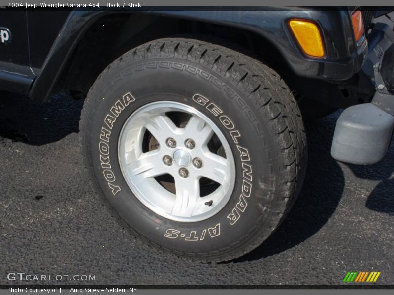 Black / Khaki 2004 Jeep Wrangler Sahara 4x4