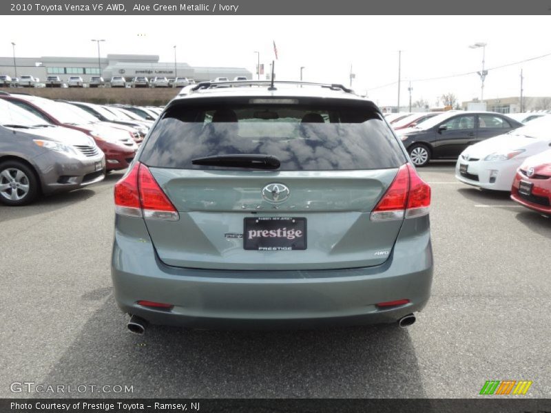 Aloe Green Metallic / Ivory 2010 Toyota Venza V6 AWD