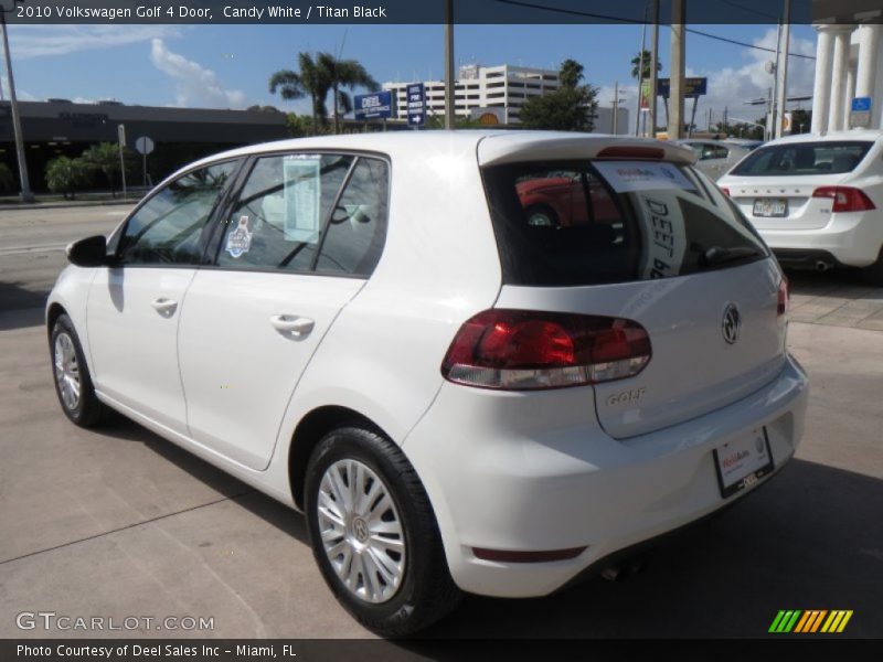 Candy White / Titan Black 2010 Volkswagen Golf 4 Door