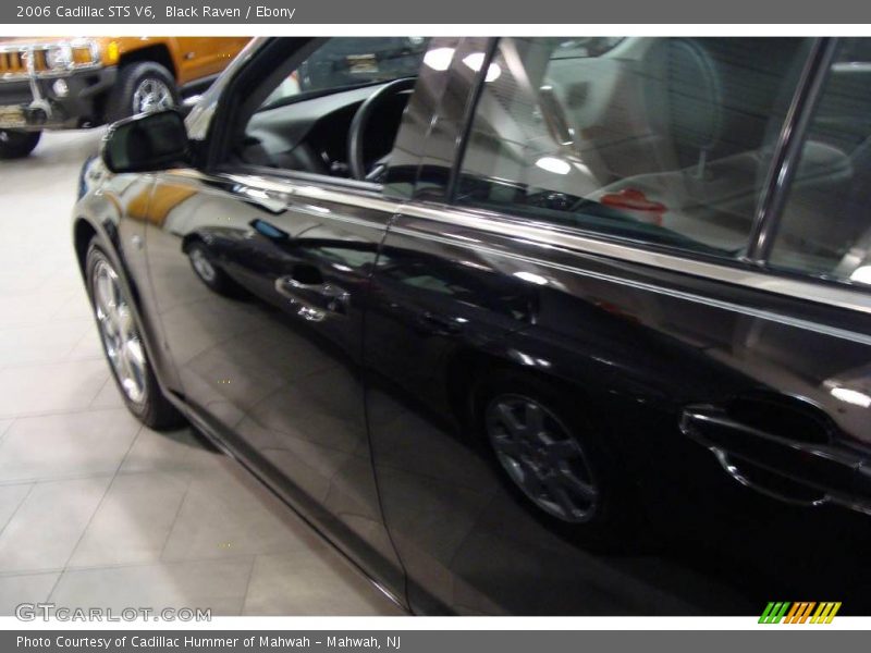 Black Raven / Ebony 2006 Cadillac STS V6