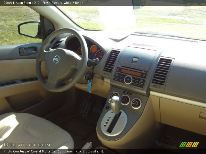 Fresh Powder White / Beige 2009 Nissan Sentra 2.0