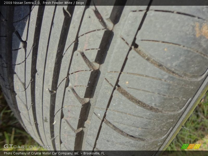 Fresh Powder White / Beige 2009 Nissan Sentra 2.0