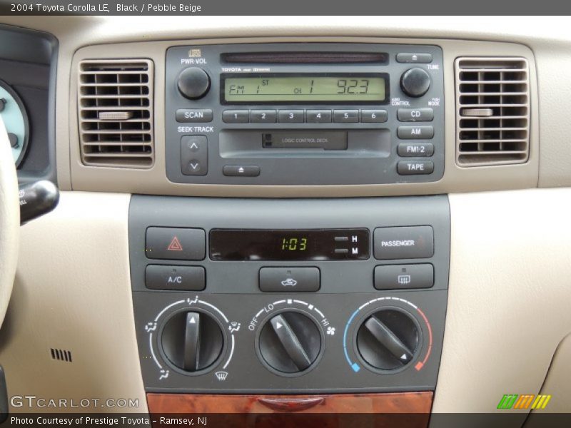 Controls of 2004 Corolla LE