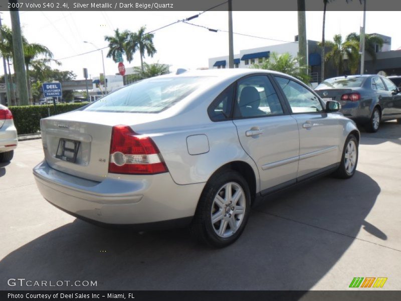 Silver Metallic / Dark Beige/Quartz 2007 Volvo S40 2.4i