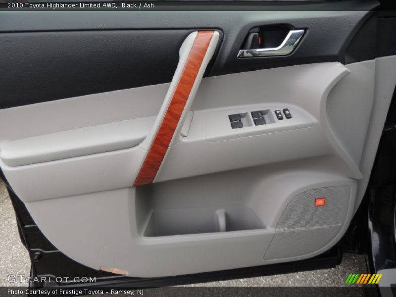 Black / Ash 2010 Toyota Highlander Limited 4WD