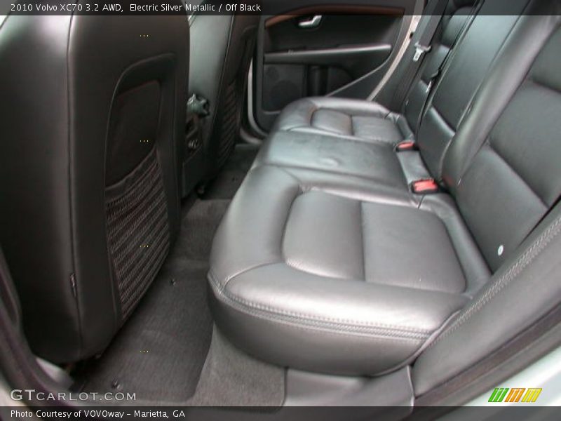 Rear Seat of 2010 XC70 3.2 AWD
