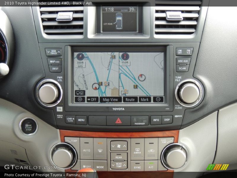 Black / Ash 2010 Toyota Highlander Limited 4WD