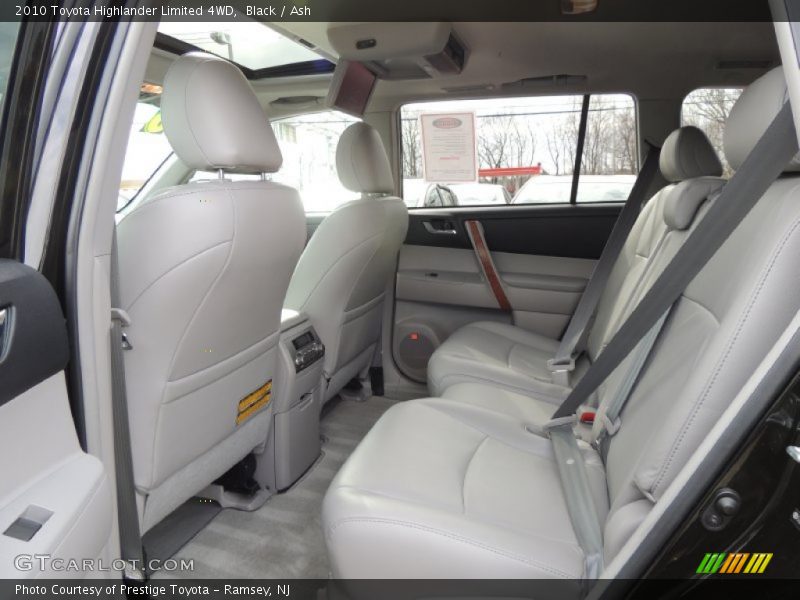 Black / Ash 2010 Toyota Highlander Limited 4WD