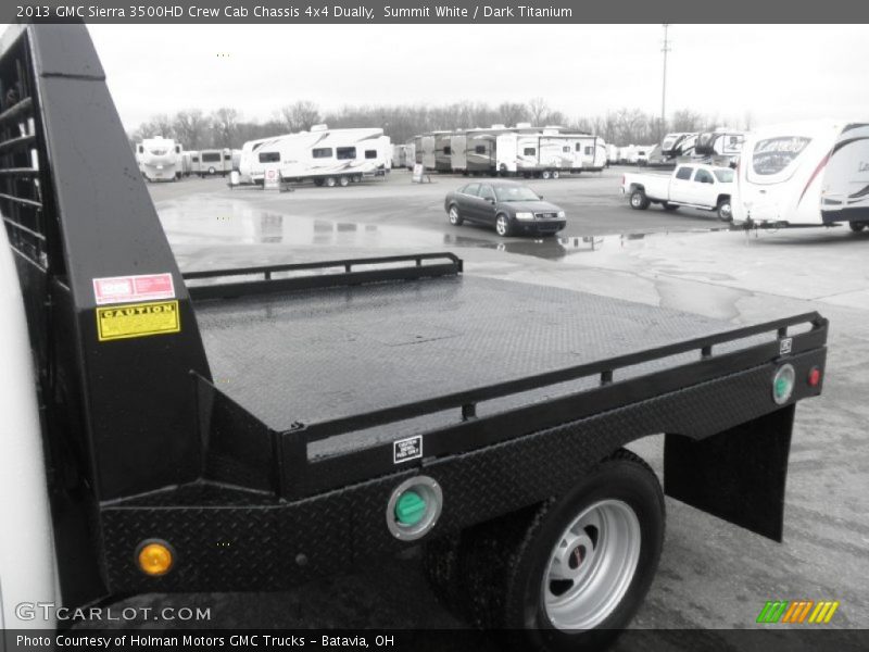Summit White / Dark Titanium 2013 GMC Sierra 3500HD Crew Cab Chassis 4x4 Dually