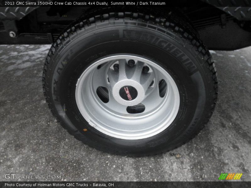 Summit White / Dark Titanium 2013 GMC Sierra 3500HD Crew Cab Chassis 4x4 Dually