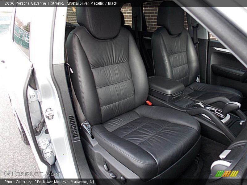 Front Seat of 2006 Cayenne Tiptronic