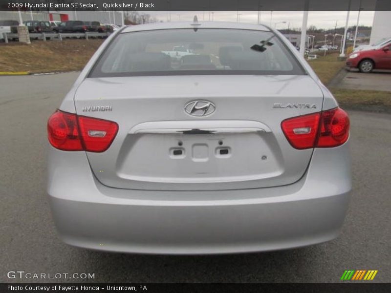 Quicksilver / Black 2009 Hyundai Elantra SE Sedan