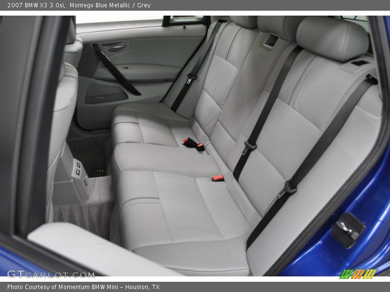 Rear Seat of 2007 X3 3.0si