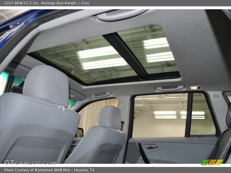 Sunroof of 2007 X3 3.0si