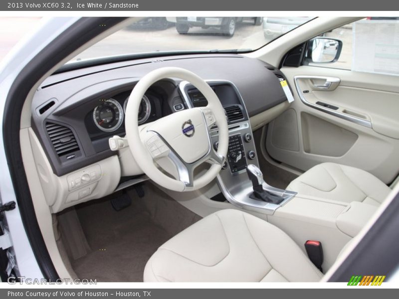 Ice White / Sandstone 2013 Volvo XC60 3.2