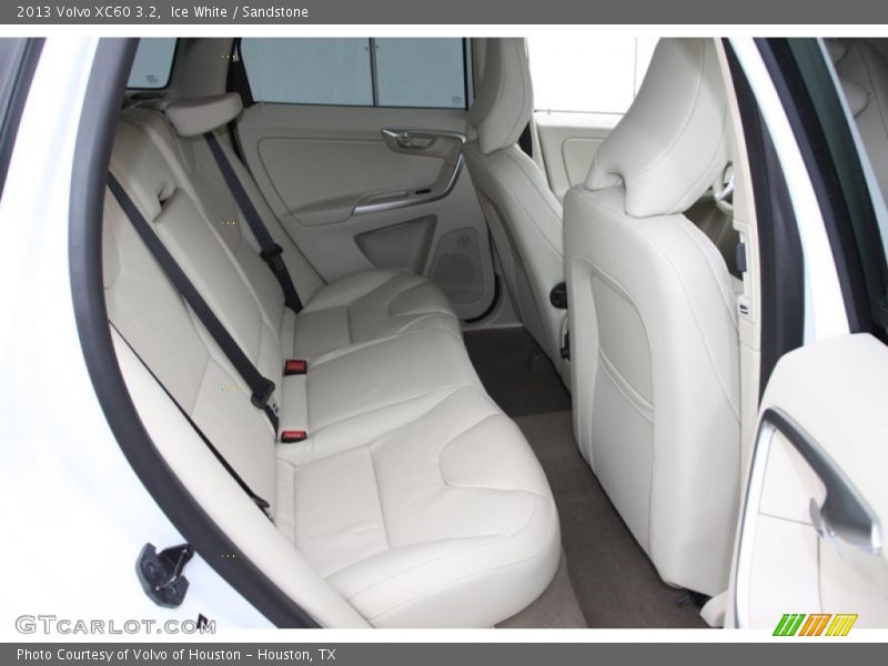 Ice White / Sandstone 2013 Volvo XC60 3.2