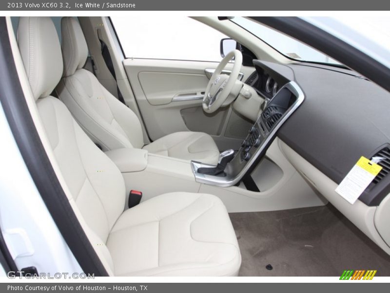 Ice White / Sandstone 2013 Volvo XC60 3.2