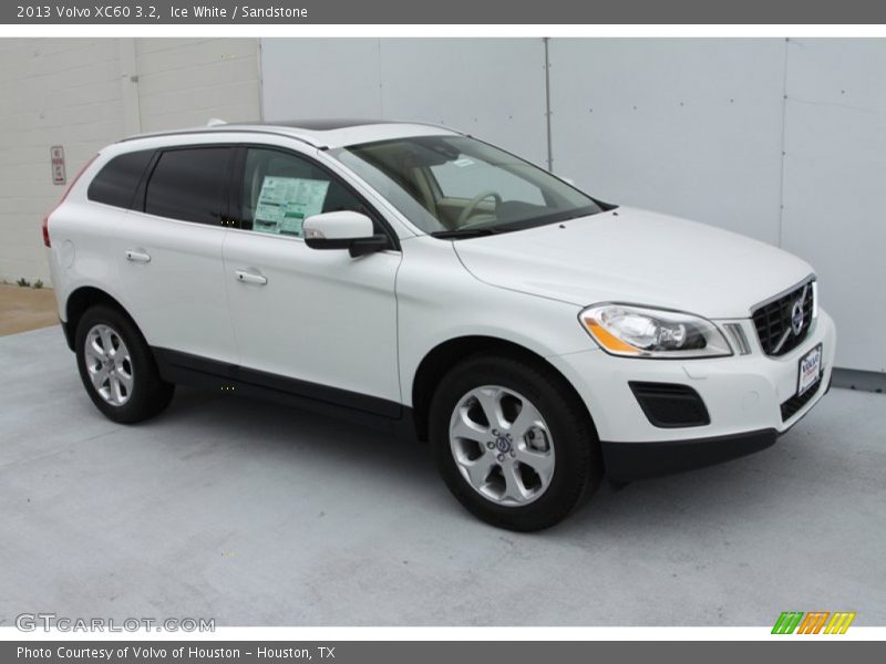 Ice White / Sandstone 2013 Volvo XC60 3.2