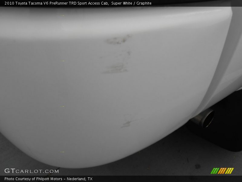 Super White / Graphite 2010 Toyota Tacoma V6 PreRunner TRD Sport Access Cab