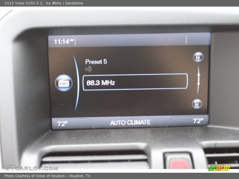 Ice White / Sandstone 2013 Volvo XC60 3.2