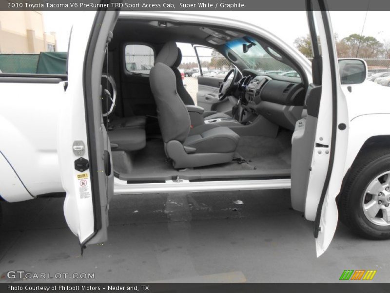 Super White / Graphite 2010 Toyota Tacoma V6 PreRunner TRD Sport Access Cab