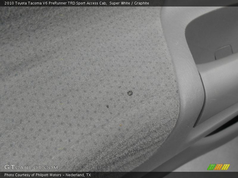 Super White / Graphite 2010 Toyota Tacoma V6 PreRunner TRD Sport Access Cab