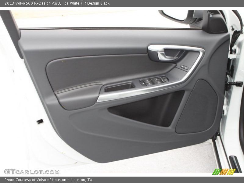 Door Panel of 2013 S60 R-Design AWD