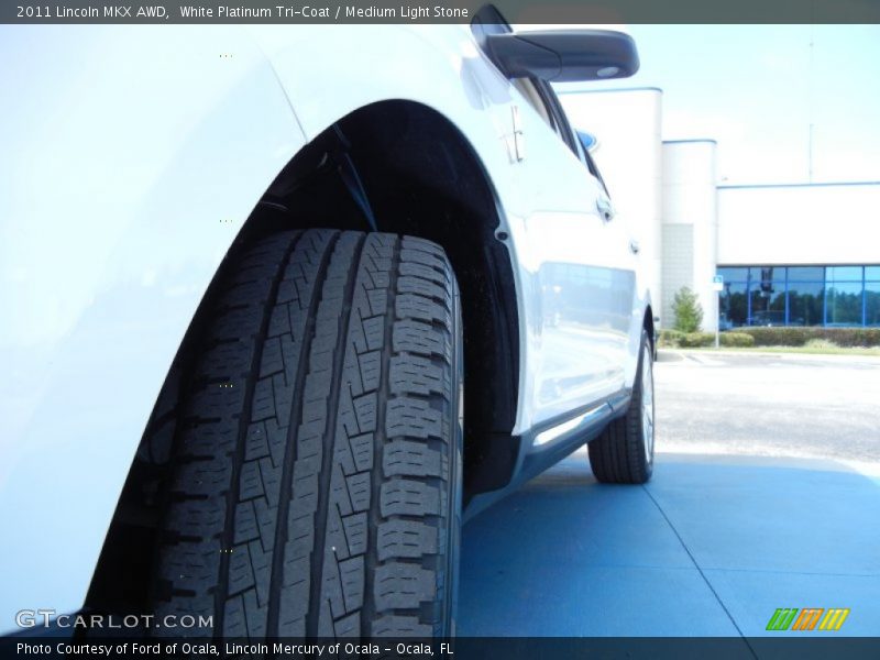 White Platinum Tri-Coat / Medium Light Stone 2011 Lincoln MKX AWD