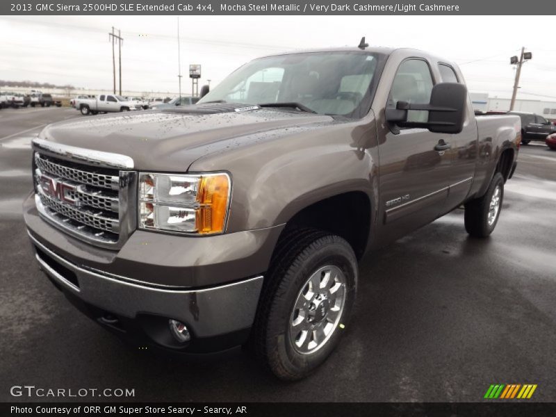 Front 3/4 View of 2013 Sierra 2500HD SLE Extended Cab 4x4