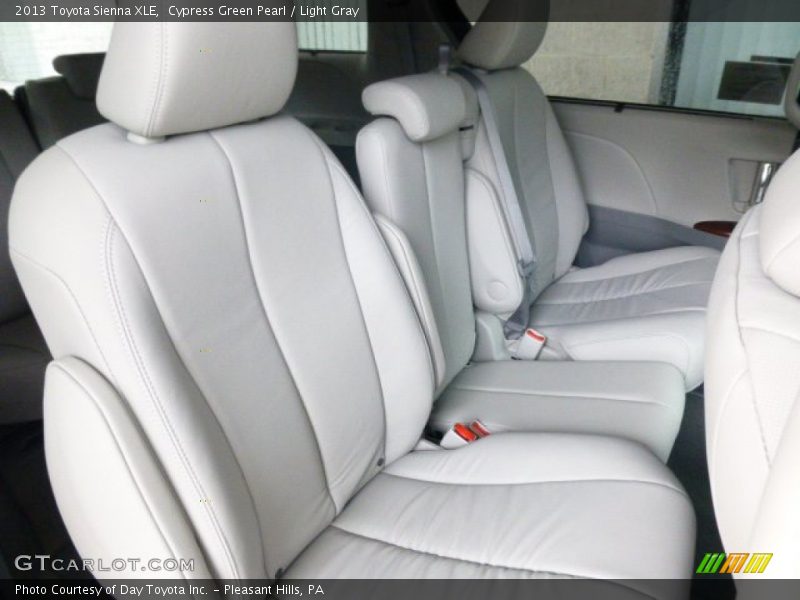 Cypress Green Pearl / Light Gray 2013 Toyota Sienna XLE