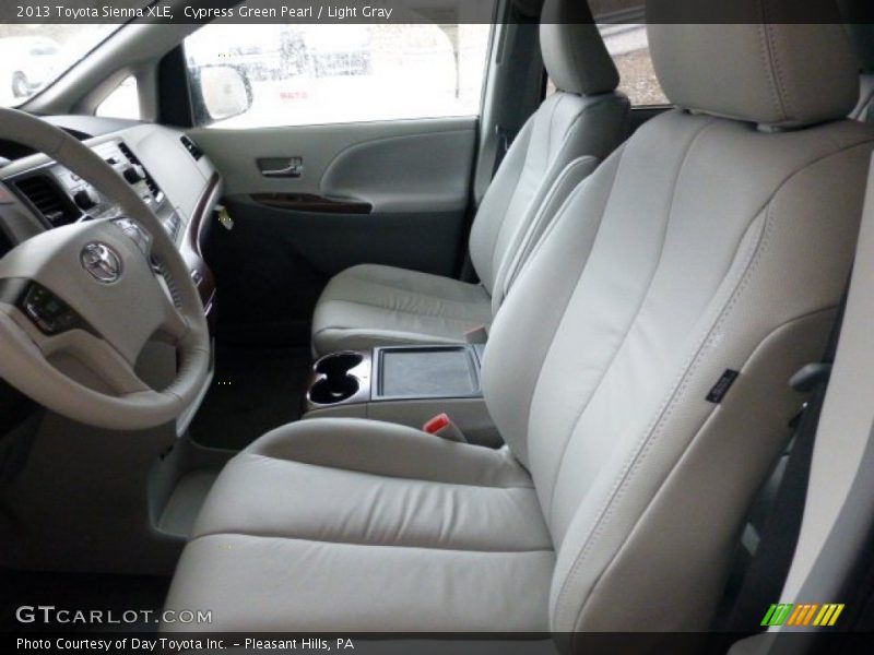 Cypress Green Pearl / Light Gray 2013 Toyota Sienna XLE