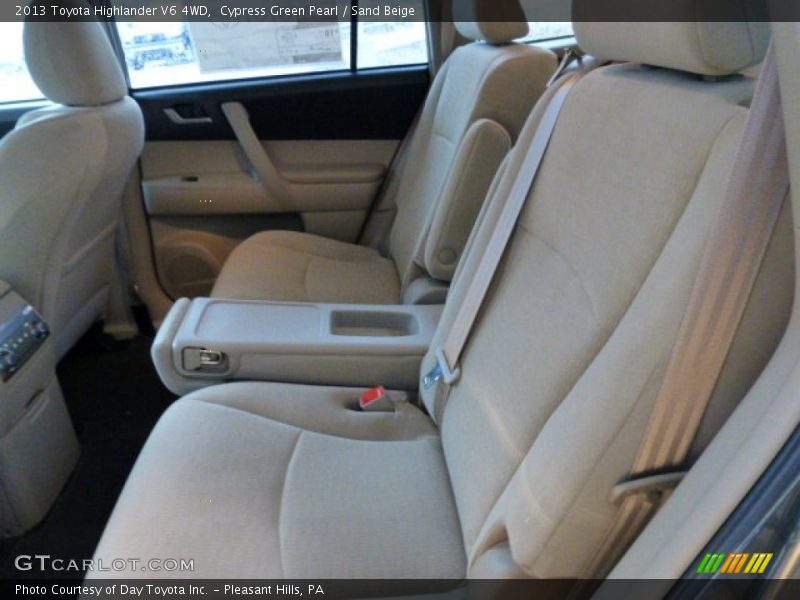 Cypress Green Pearl / Sand Beige 2013 Toyota Highlander V6 4WD