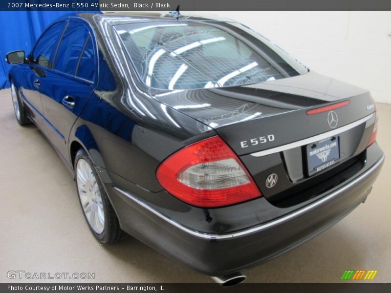 Black / Black 2007 Mercedes-Benz E 550 4Matic Sedan