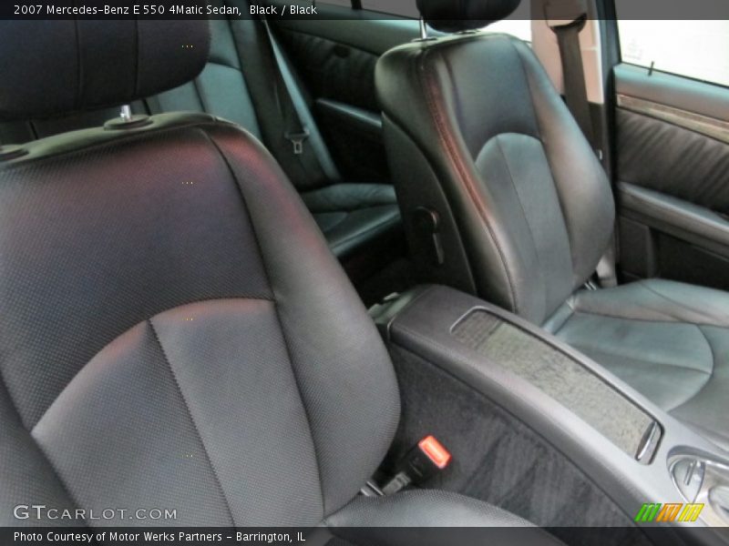 Black / Black 2007 Mercedes-Benz E 550 4Matic Sedan