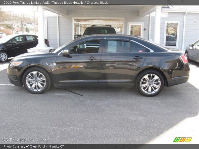 Tuxedo Black Metallic / Charcoal Black 2010 Ford Taurus Limited AWD