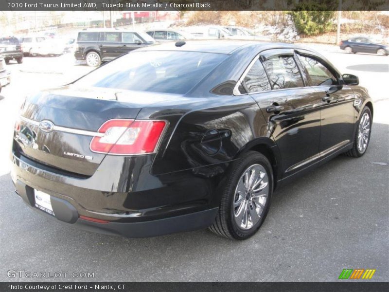 Tuxedo Black Metallic / Charcoal Black 2010 Ford Taurus Limited AWD