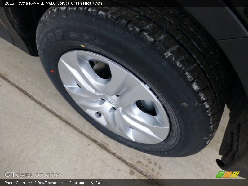 Spruce Green Mica / Ash 2013 Toyota RAV4 LE AWD