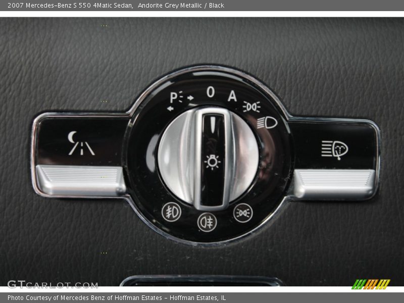 Controls of 2007 S 550 4Matic Sedan