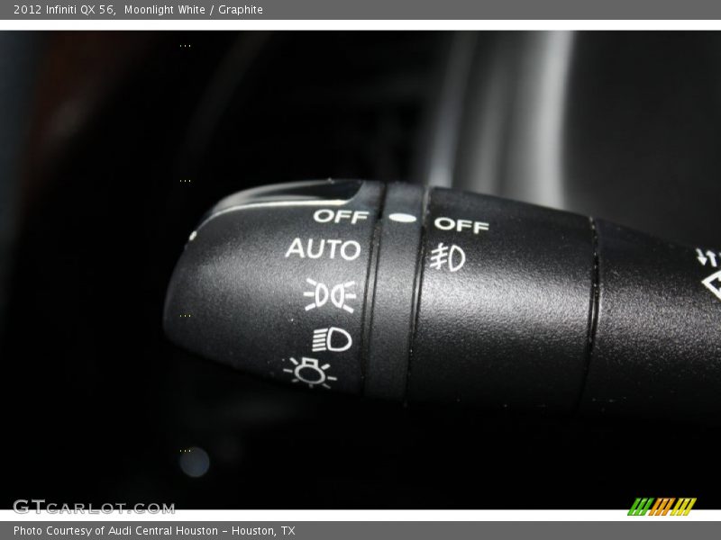 Moonlight White / Graphite 2012 Infiniti QX 56