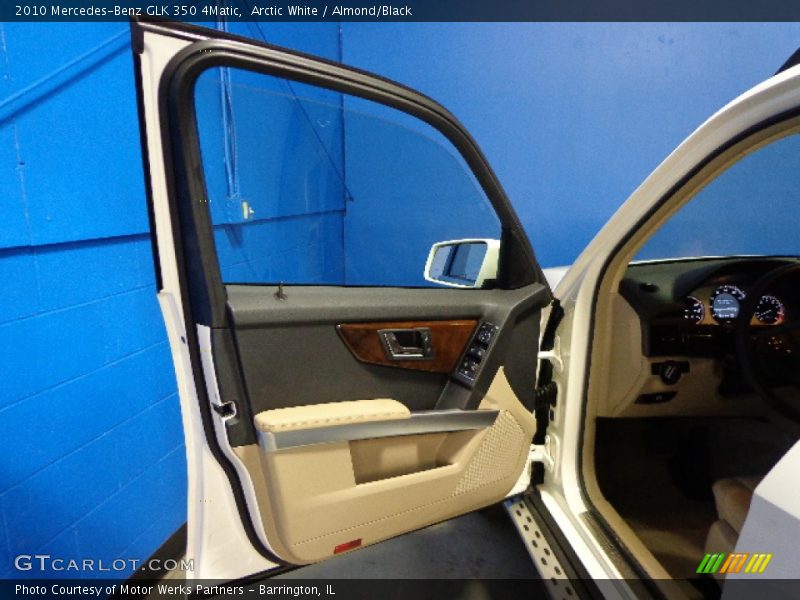 Arctic White / Almond/Black 2010 Mercedes-Benz GLK 350 4Matic