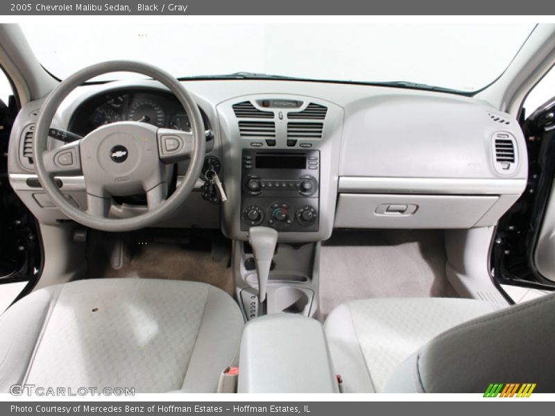 Dashboard of 2005 Malibu Sedan