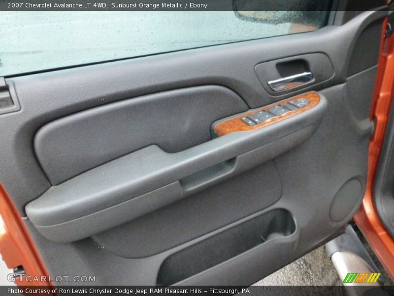 Sunburst Orange Metallic / Ebony 2007 Chevrolet Avalanche LT 4WD