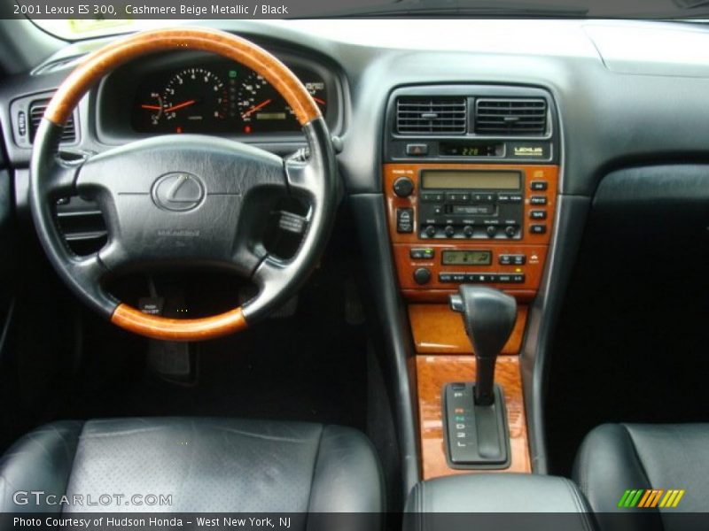 Dashboard of 2001 ES 300