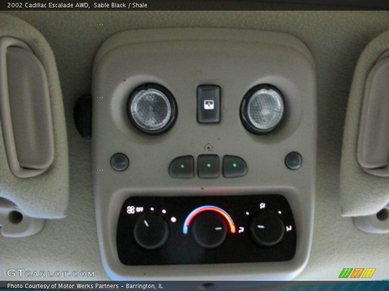 Controls of 2002 Escalade AWD
