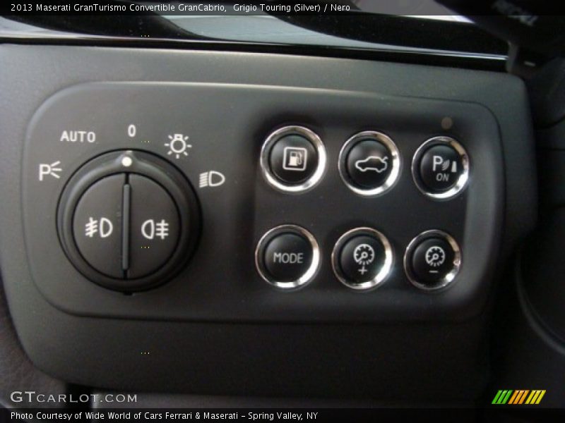 Controls of 2013 GranTurismo Convertible GranCabrio