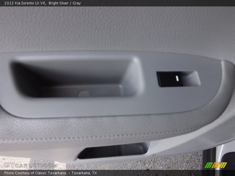Bright Silver / Gray 2013 Kia Sorento LX V6